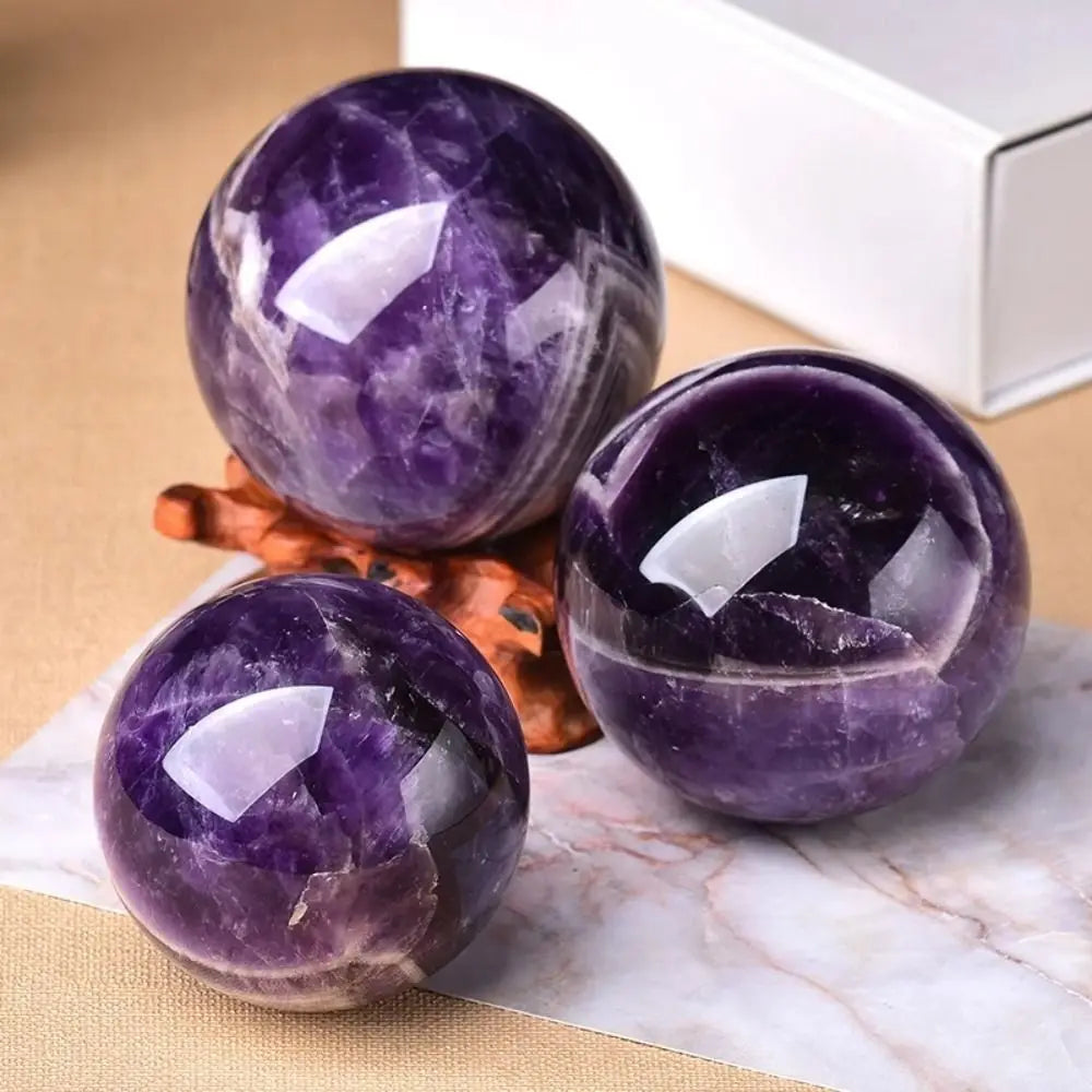 Boule de Cristal Améthyste Naturelle — Pierre de Guérison Feng Shui
